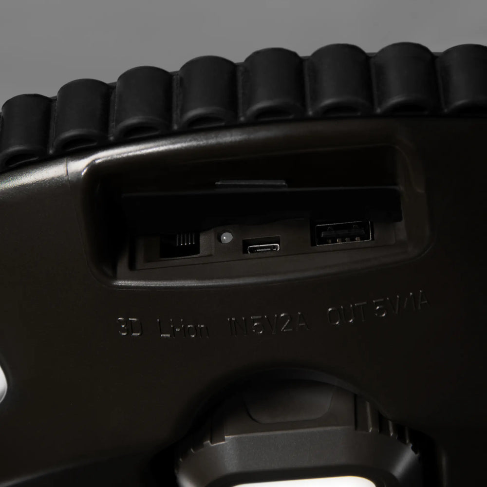 Halo Solar Light, 360-Degree - 700 Lumen, Freestanding, w Speaker Tuff Stuff Overland