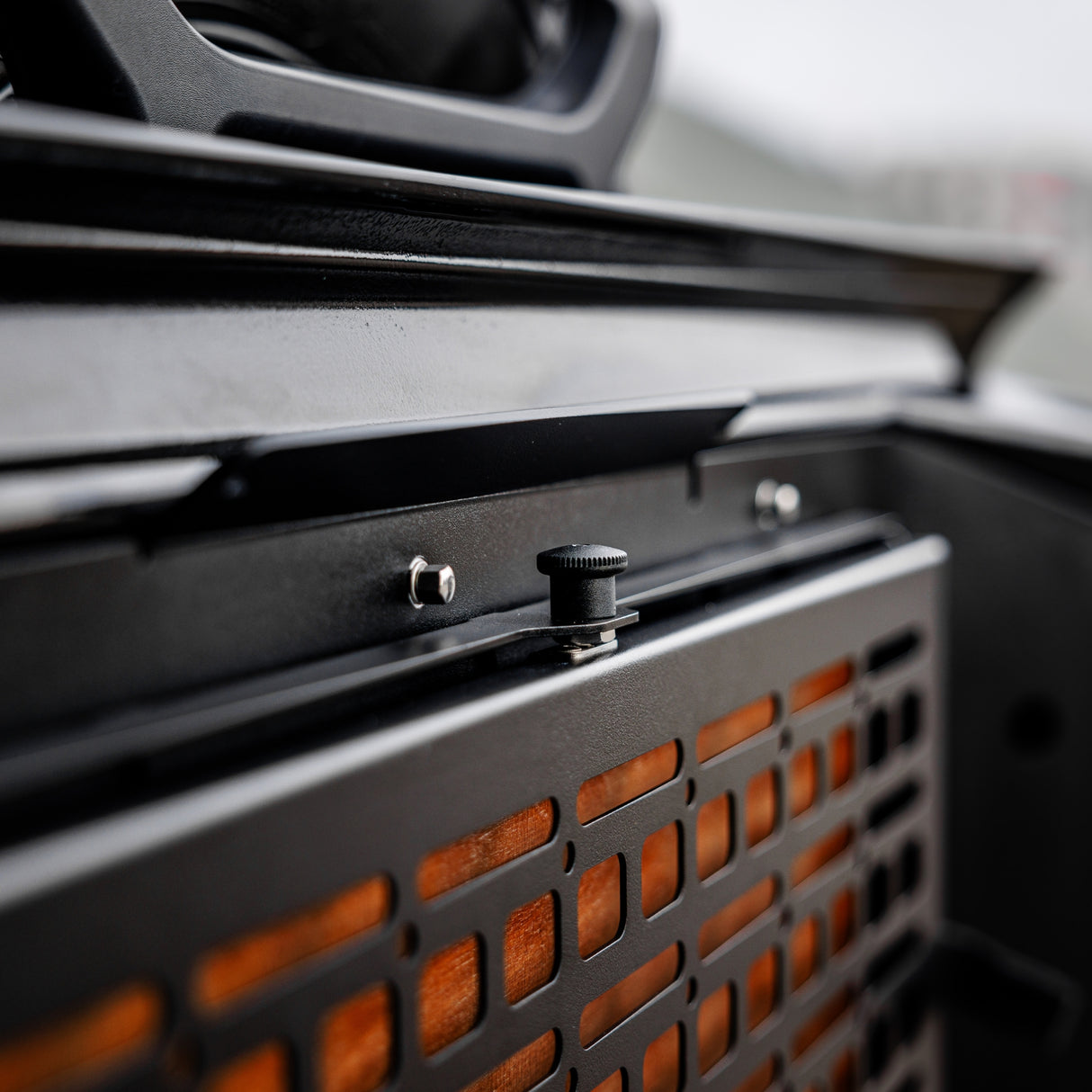 Drop Down Tailgate Table - JEEP Wrangler