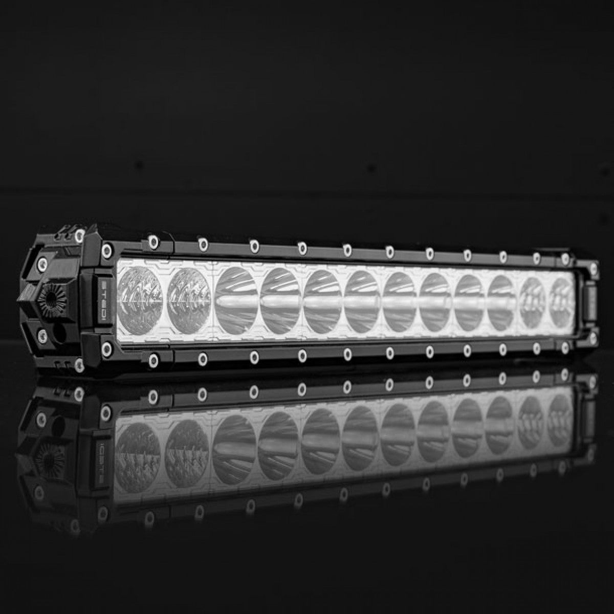 STEDI ST3301 Pro 18.6" 12 LED Light Bar Rove Overland