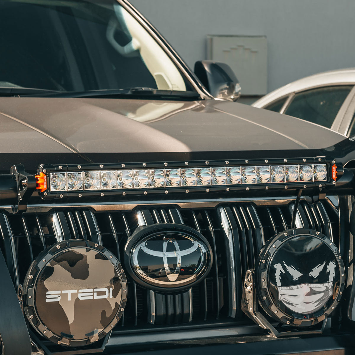 STEDI ST3301 Pro 24.5" 16 LED Light Bar Rove Overland
