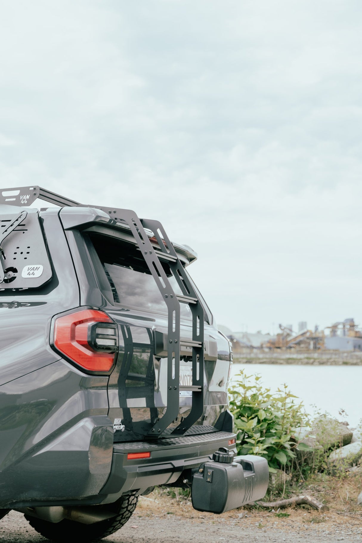 2025 Toyota 4Runner Hatch Ladder