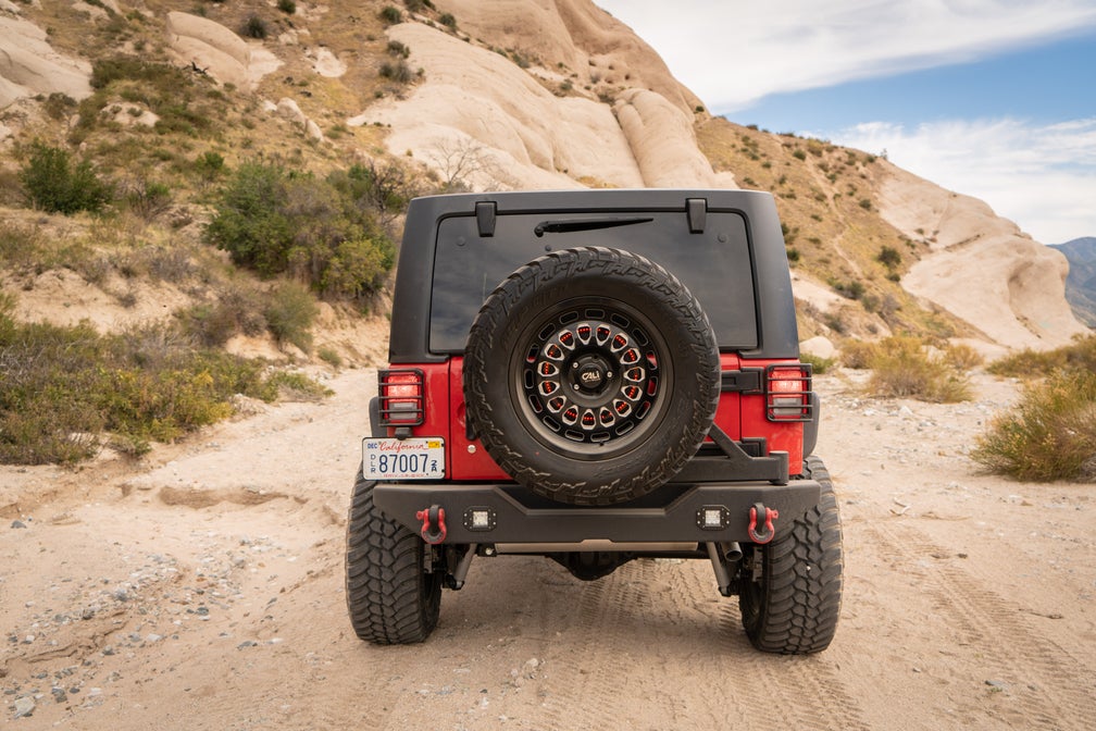 2007-2018 JEEP WRANGLER JK TIRE CARRIER SINGLE ACTION (FITS JK-2965/JK-2966 BUMPER)