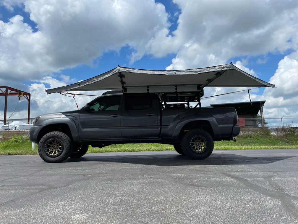SKY RIDGE 180XL AWNING WITH MOUNTING BRACKETS Body Armor 4x4