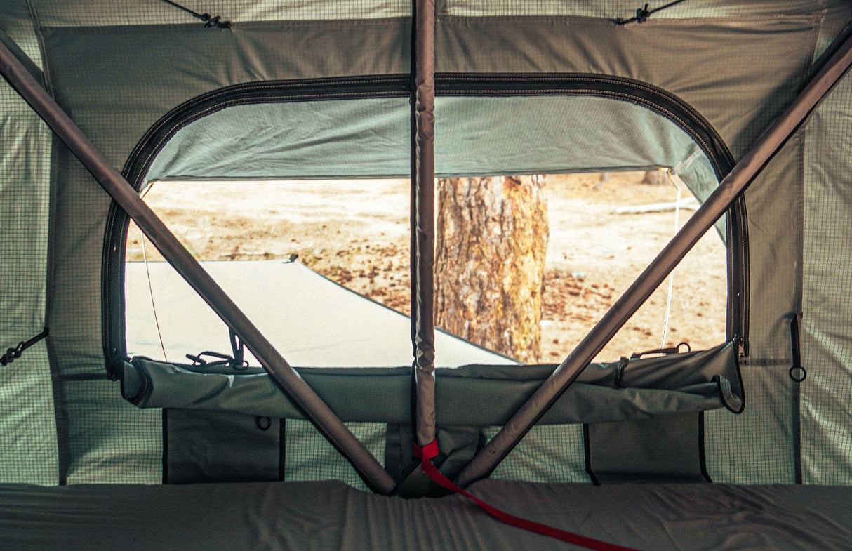 SKY RIDGE PIKE 2XL ROOF TOP TENT Body Armor 4x4