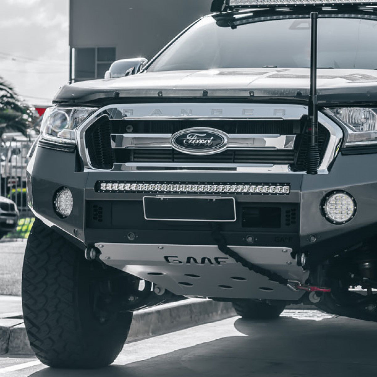STEDI ST3K 31.5" 30 LED Slim LED Light Bar Rove Overland