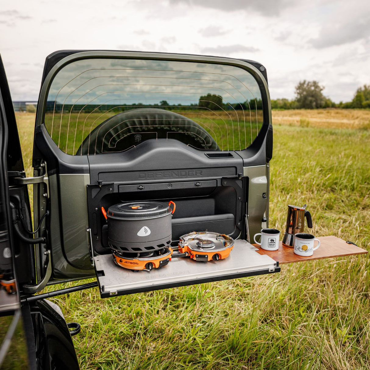 Drop-Down Tailgate Table - Defender (L663) – Rove Overland