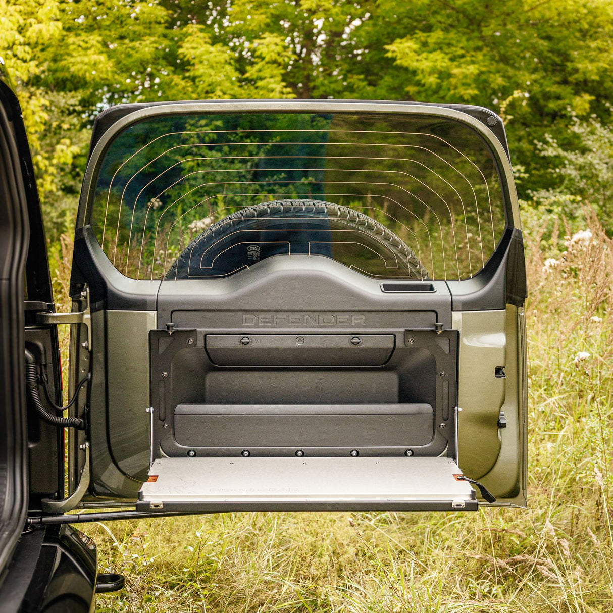 Drop-Down Tailgate Table - Defender (L663) – Rove Overland
