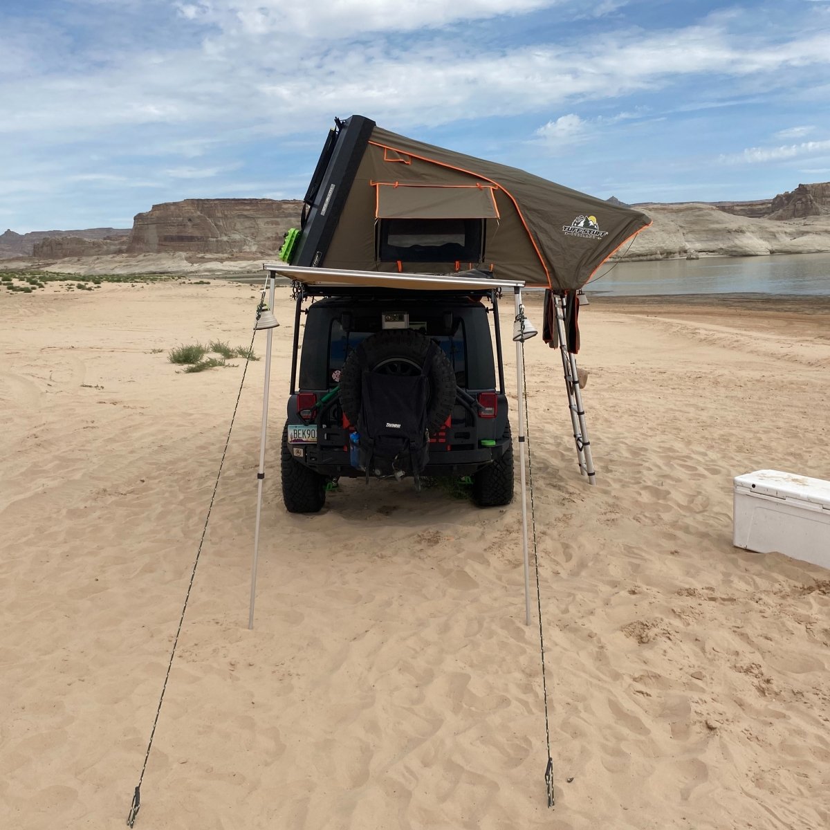 Tuff Stuff STEALTH Hardshell Rooftop Tent, Aluminum, 3-4 Person Tuff Stuff Overland
