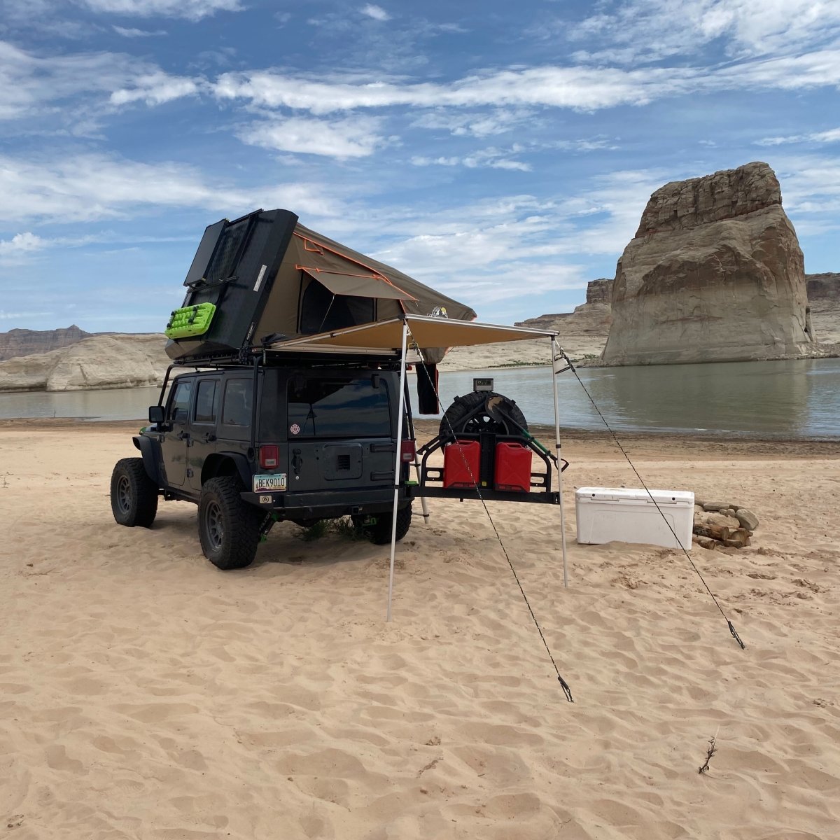 Tuff Stuff STEALTH Hardshell Rooftop Tent, Aluminum, 3-4 Person Tuff Stuff Overland