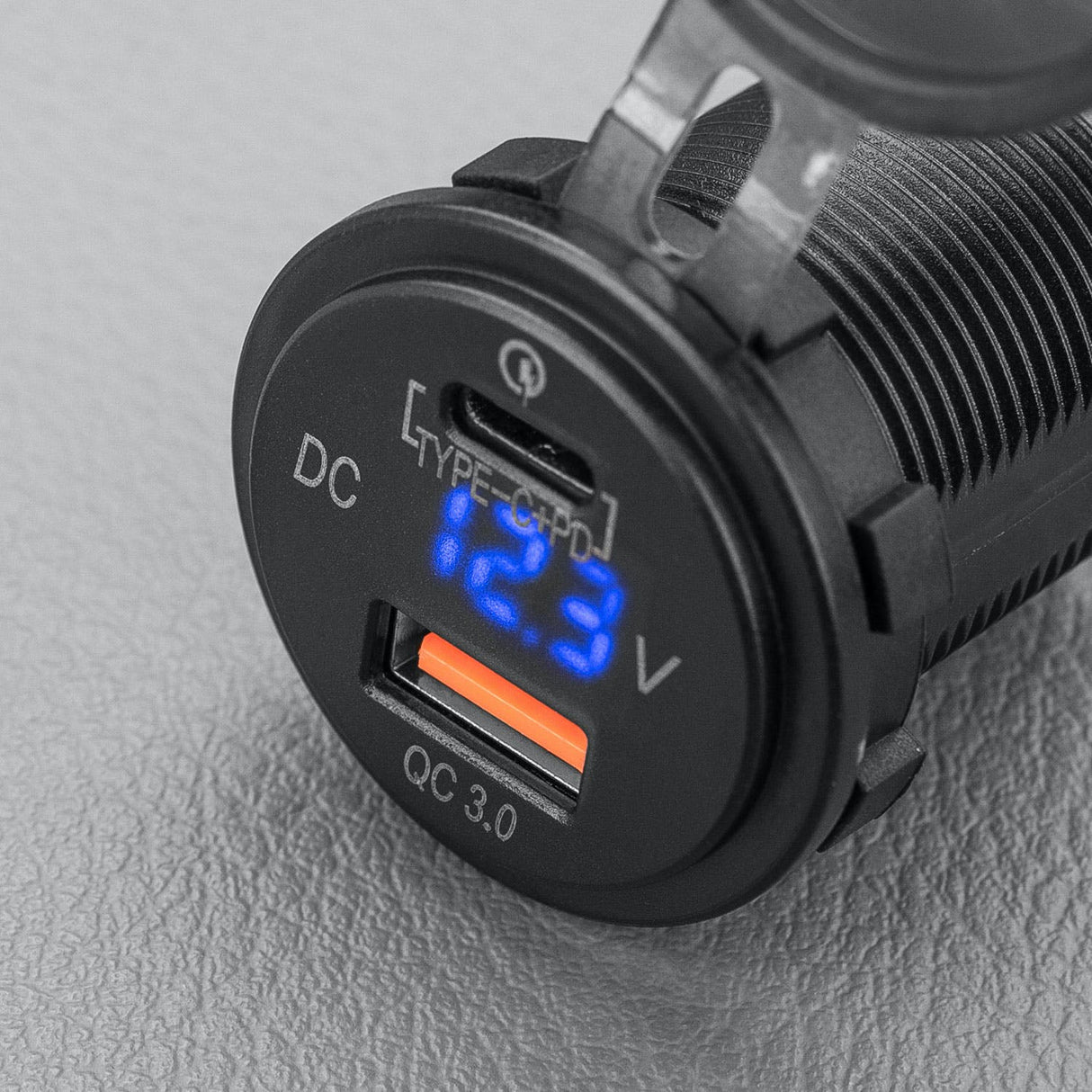 STEDI USB-C Volt Meter Flush Mount