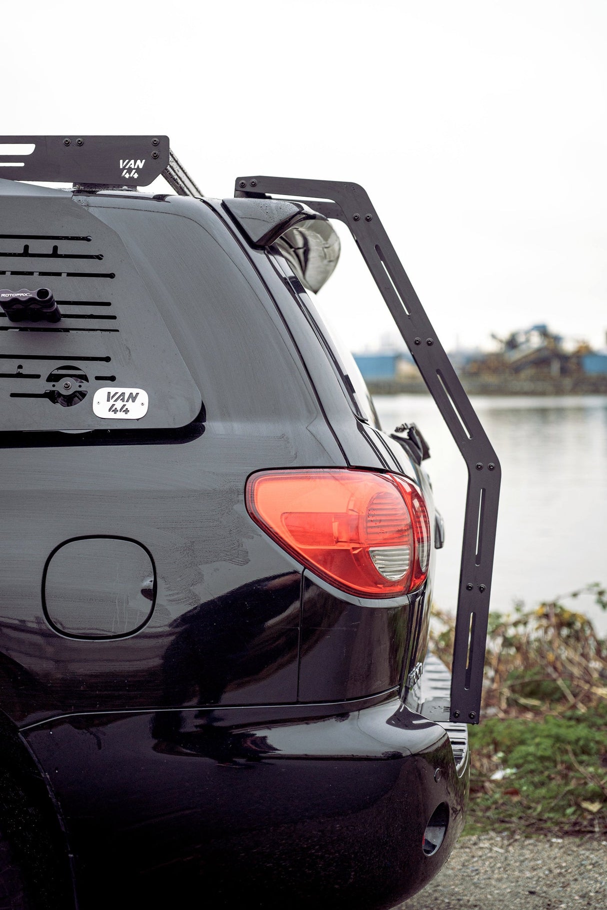 2008-2022 Toyota Sequoia Hatch Ladder